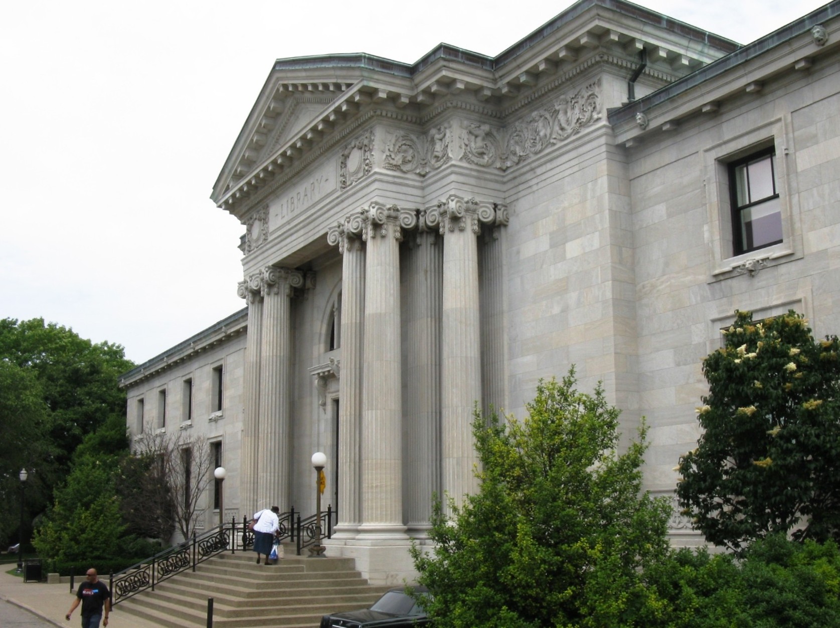  /Library%20Photos/Jefferson%20County%20-%20LFPL%20Main%20York.jpg