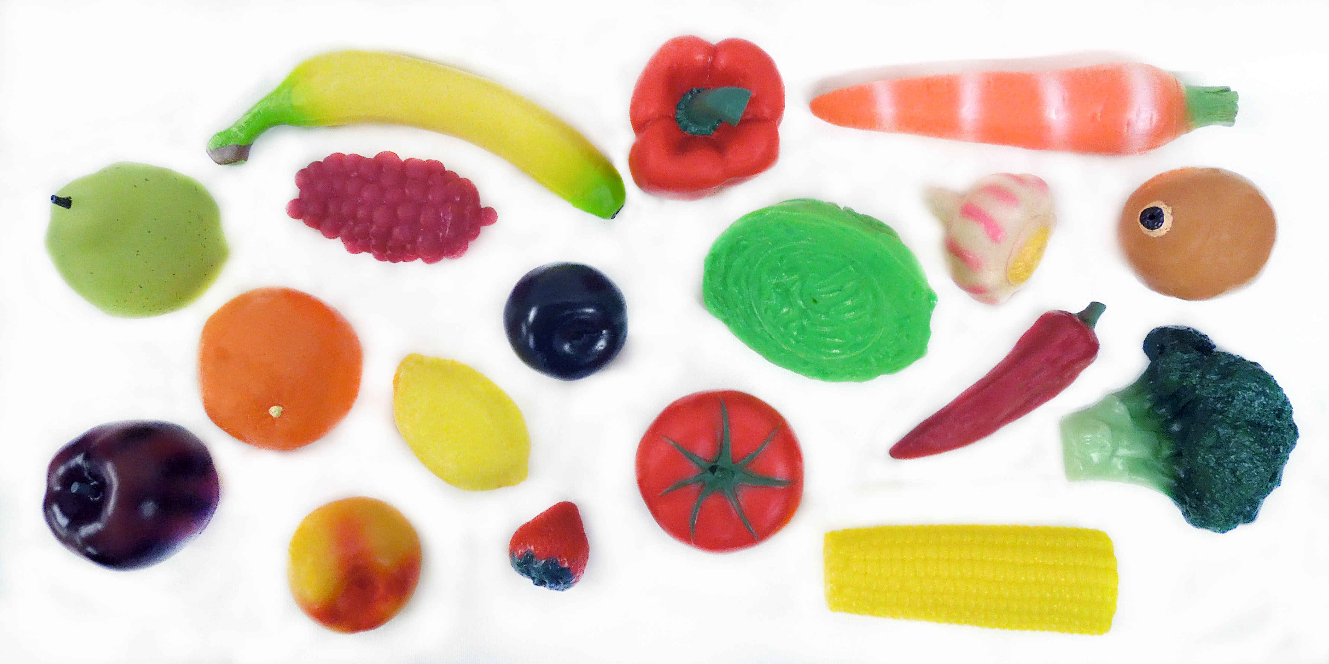 Picture of lifesize fruits and vegetable toys